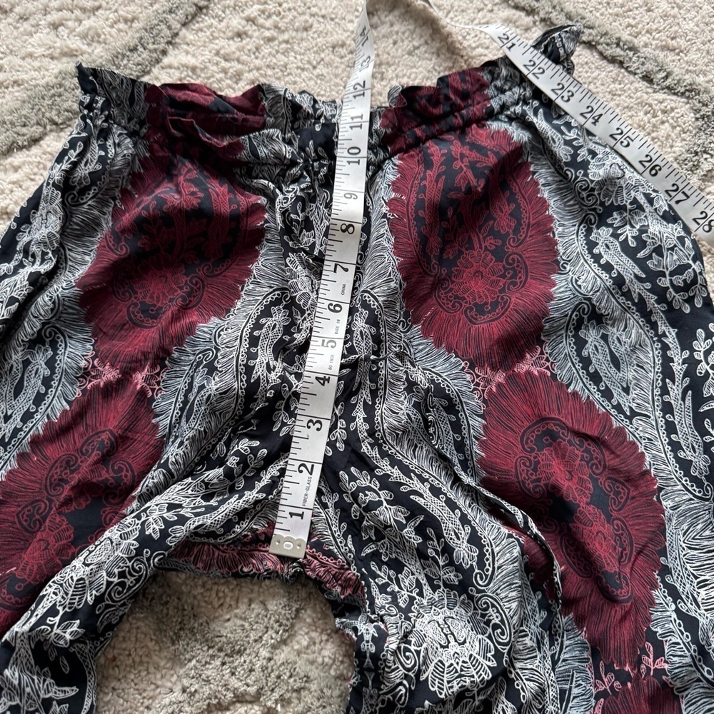 Intermix pull on wide leg Pants 100% Silk Black White Red Cut Out Sides small - Picture 8 of 10